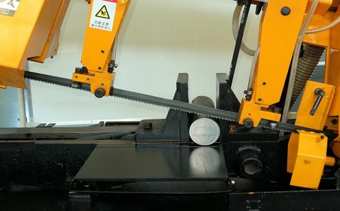 茶陵数控带锯床自动送料精度会出现偏差吗？